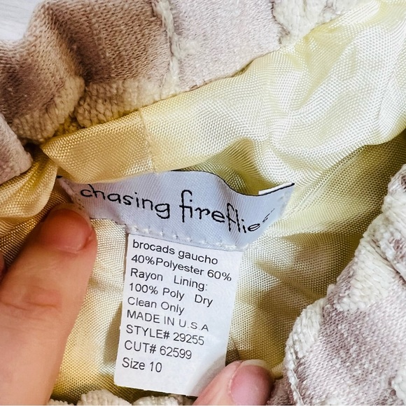 Chasing Fireflies Gaucho Pants - Picture 4 of 4